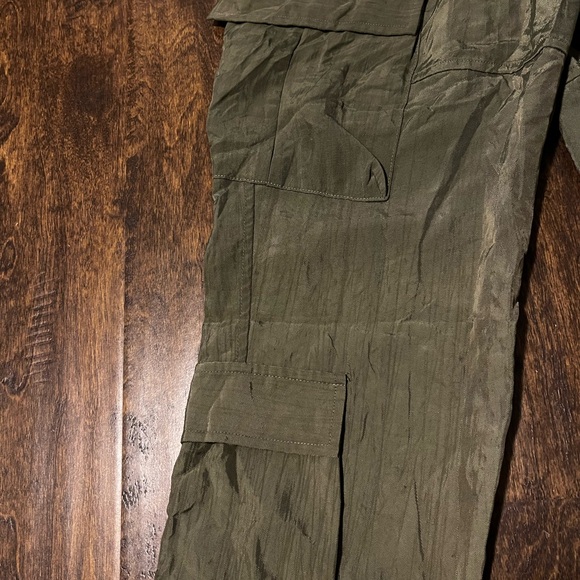 NWOT RICHIE LE - Green Drawstring Pants - Picture 4 of 10